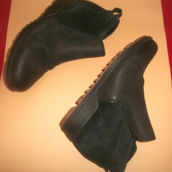 Sorel Black Suede & Leather Evie Waterproof Pull-On Boots 9.5M - Picture 7 of 8